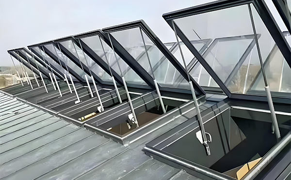 镜铁区消防排烟窗