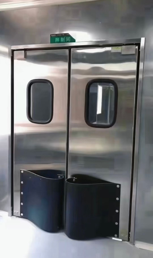 镜铁区防火门安装项目助力物流中心提升消防安全等级